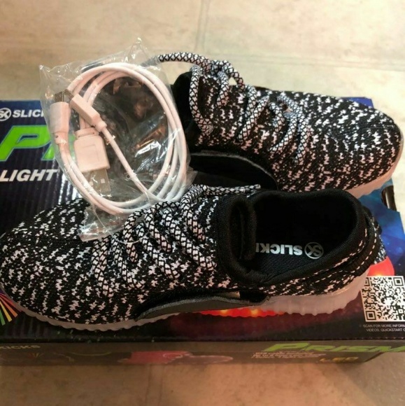 Prism Kids Light Up Shoes - Picture 2 of 4